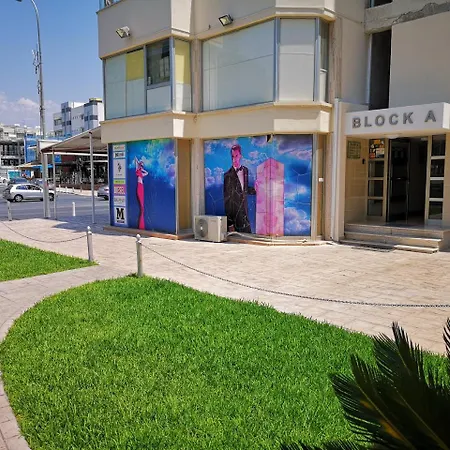 Lordos Seafront - Lovely One Bed On The Beach דירה