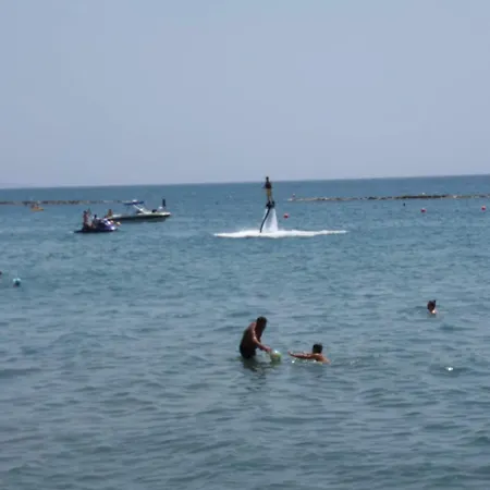 Lordos Seafront - Lovely One Bed On The Beach דירה